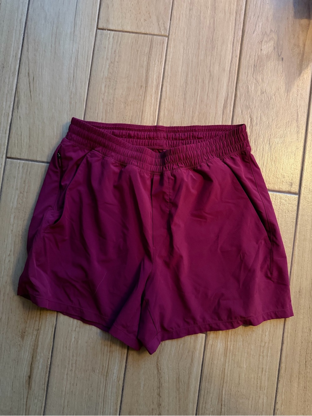 Lululemon Pace Breaker short 5”